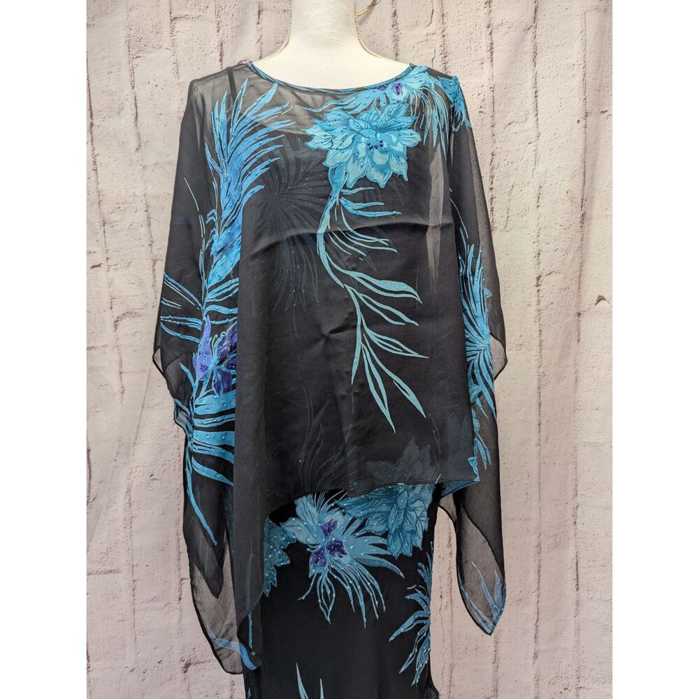 Elegant Black and Blue Floral Midi Dress - Picture 6 of 13